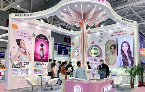 摩韻亮相國際禮品展，張予曦推薦蒸汽護眼儀，助力摩韻領(lǐng)跑全新賽道